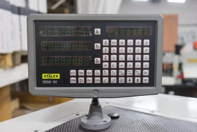 Фото Токарно-винторезный станок STALEX CM6241/1000 в интернет-магазине ToolHaus.ru